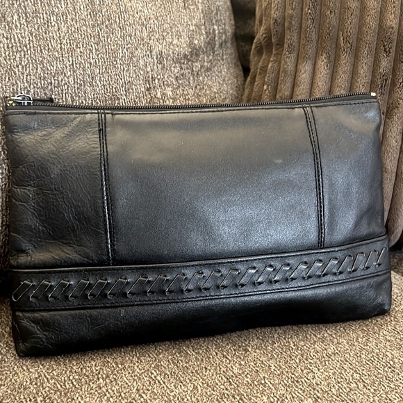Black Clutch Leathers Bag - Picture 1 of 9